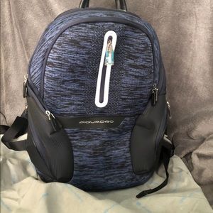 Piquadro backpack with portable charger
